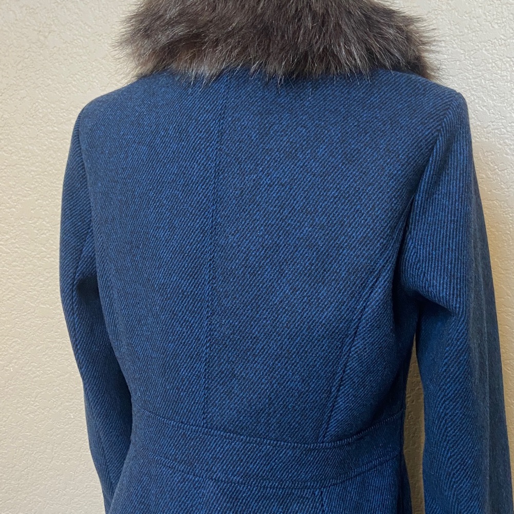 Sale! Elegant Navy Coat with Faux Fur Collar, size S, Banana Republic - Picture 5 of 16